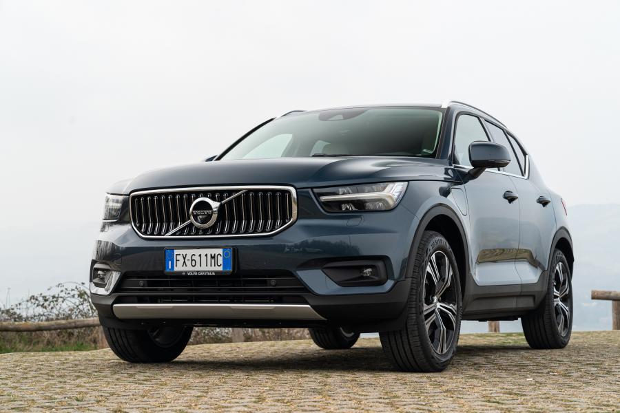  Volvo XC40 T5 Plug-in Hybrid Inscription 2020 года  (WW) (фото 17 из 44)